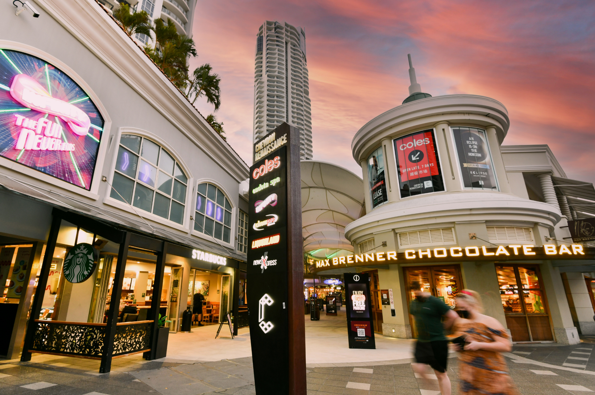 Chevron Renaissance Shopping Centre - Starbucks and Max Brennar