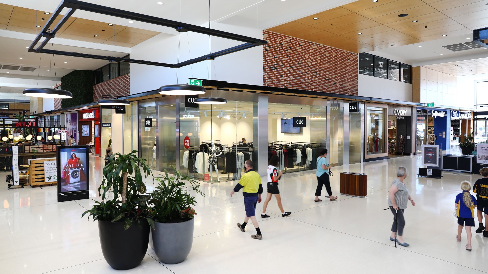 Port Adelaide Plaza Middle Mall